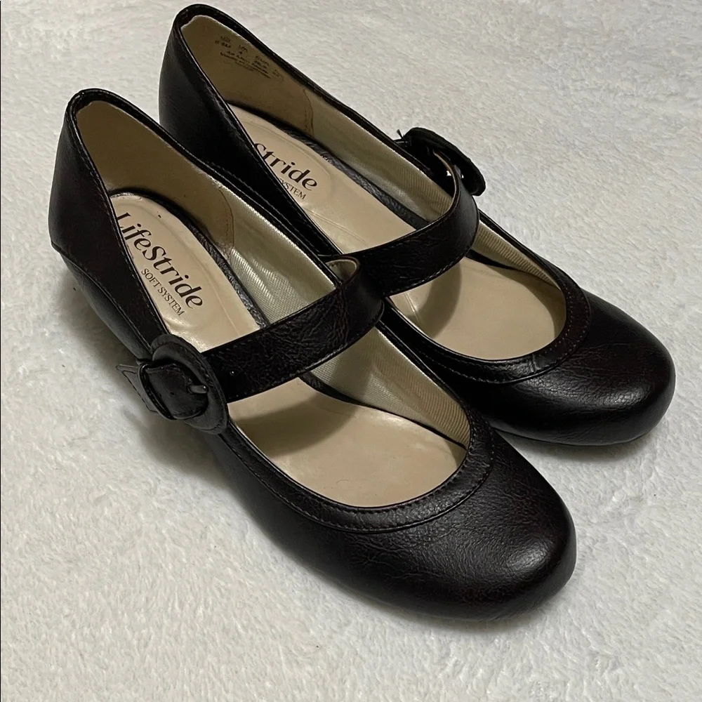 LifeStride Brown Mary Jane Heels Low Heel Pump Sz 5.5M - Picture 11 of 11